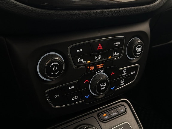 Jeep Compass 27 of 30