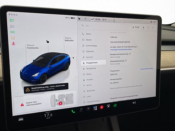 Tesla Model Y 22 of 30