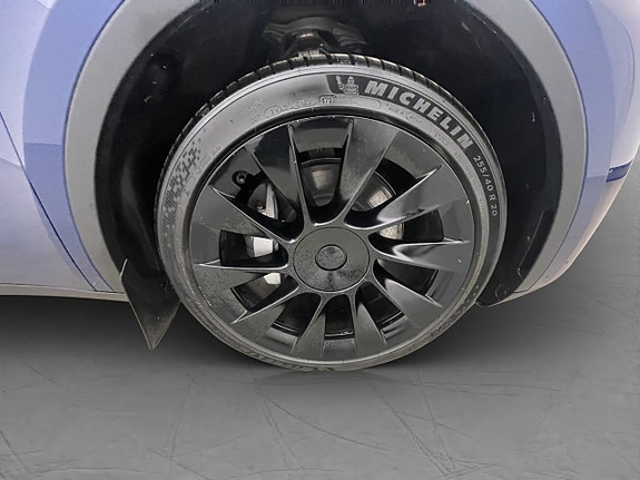 Tesla Model Y 30 of 30
