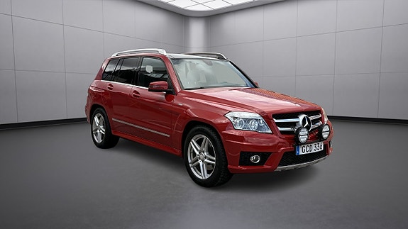 Mercedes-Benz GLK220 3 of 23