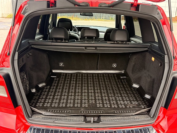 Mercedes-Benz GLK220 20 of 23