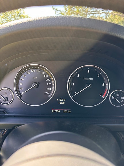 BMW 525d 8 of 11