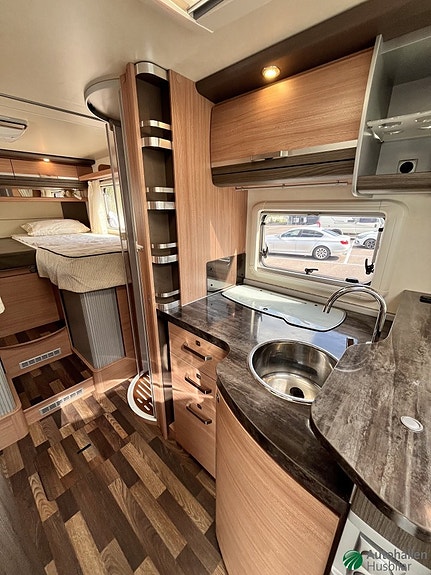 Knaus 700 Sky 7 of 14
