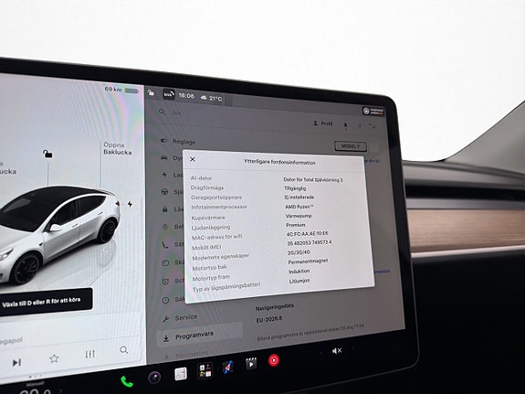 Tesla Model Y 26 of 30