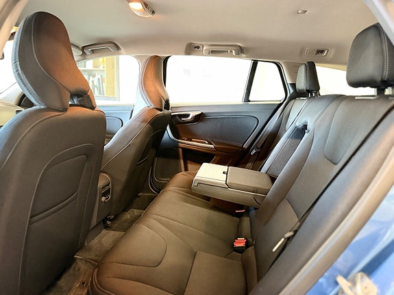 Volvo V60 23 of 23