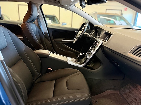 Volvo V60 19 of 23