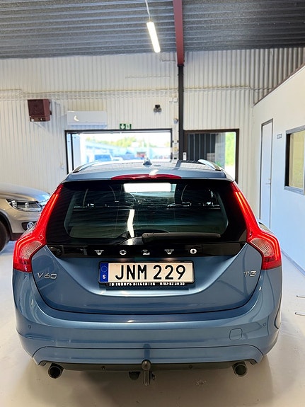 Volvo V60 10 of 23