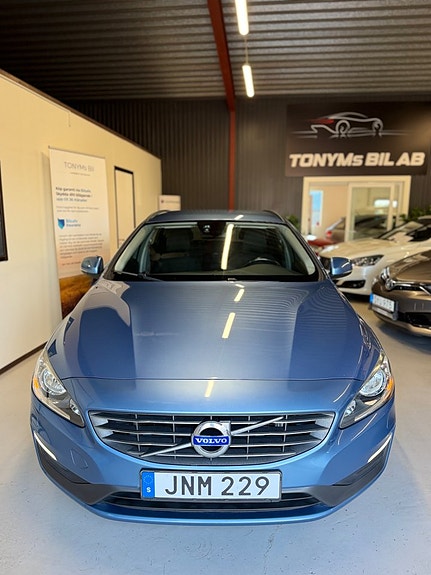 Volvo V60 7 of 23
