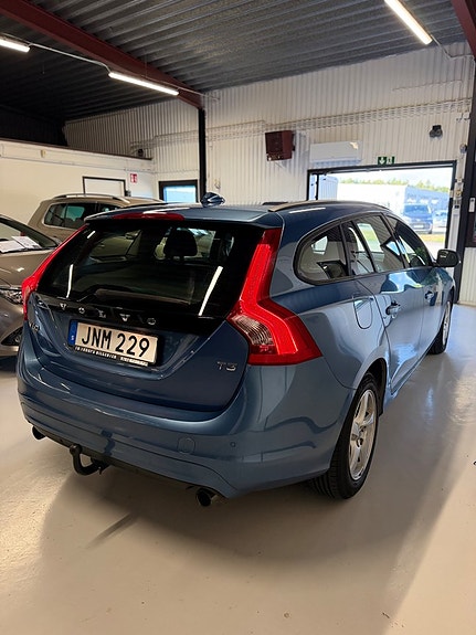 Volvo V60 12 of 23