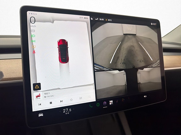 Tesla Model Y 20 of 30