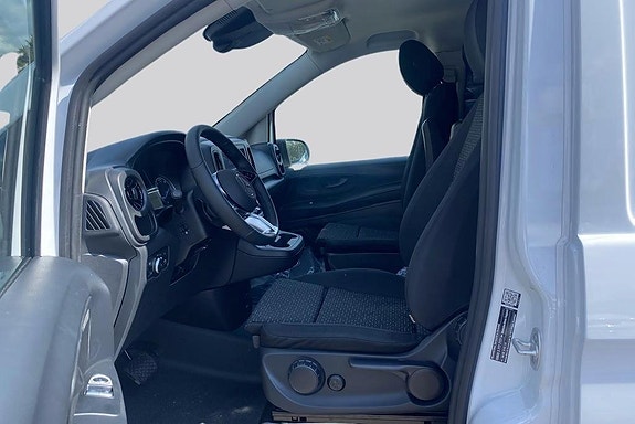 Mercedes-Benz eVito 112 8 of 14