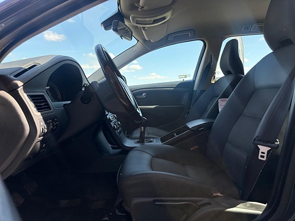 Volvo V70 15 of 18