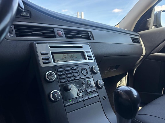 Volvo V70 14 of 18