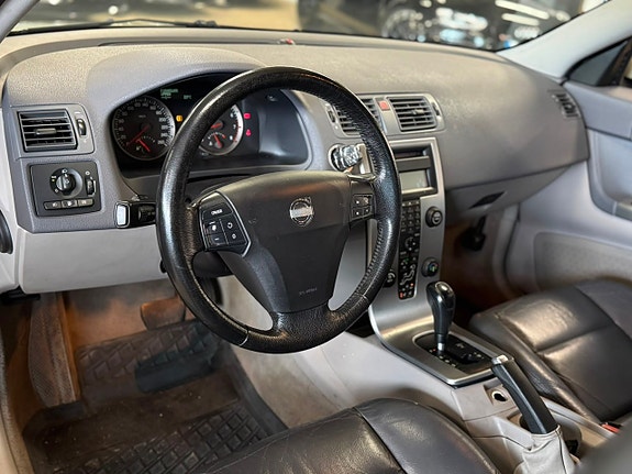 Volvo V50 5 of 15