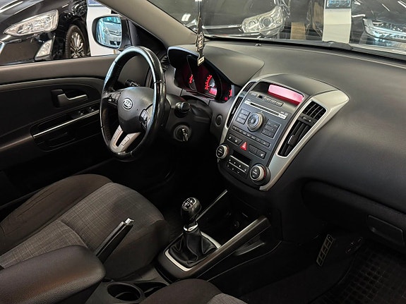 Kia Ceed 11 of 15