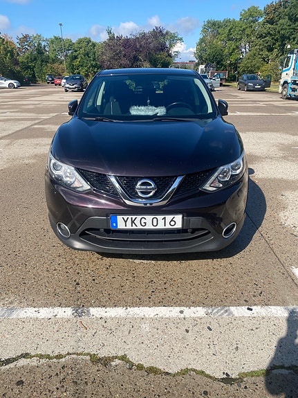 Nissan Qashqai 2 of 6