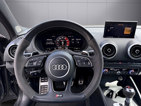 Audi RS3 11 of 19