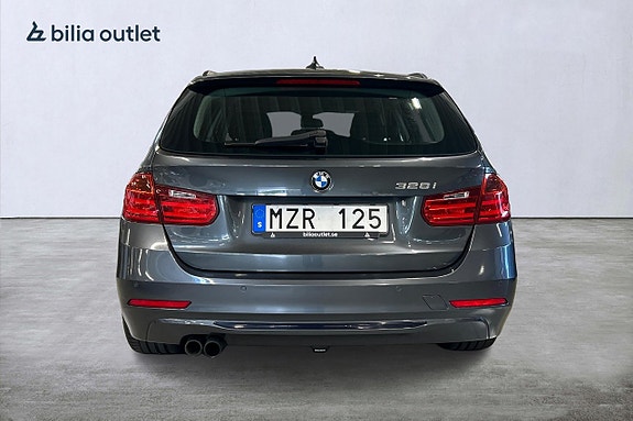 BMW 328i 7 of 22