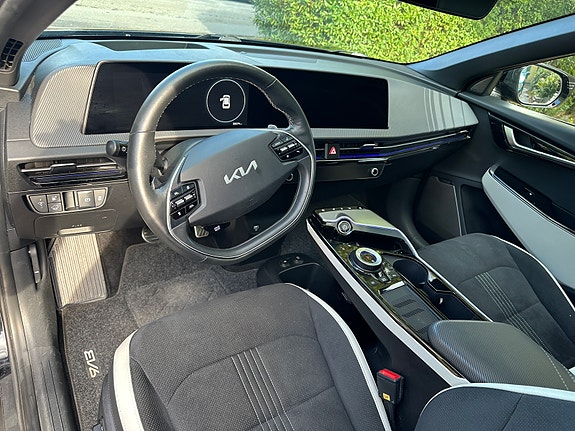 Kia EV6 8 of 8
