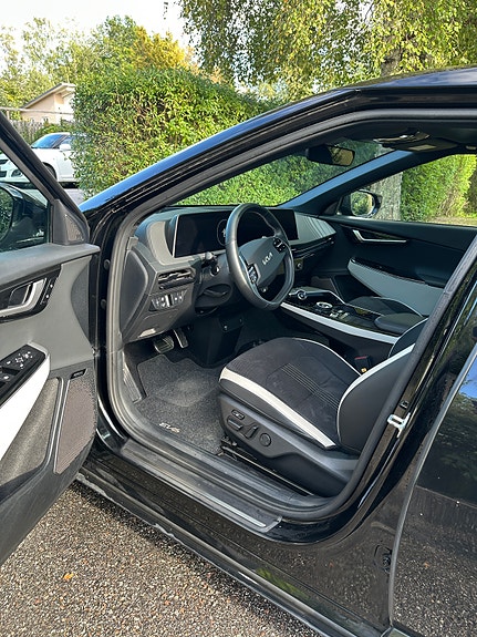 Kia EV6 7 of 8