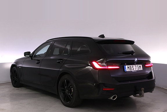 BMW 330e 4 of 27