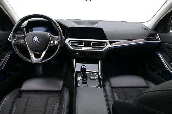 BMW 330e 6 of 27