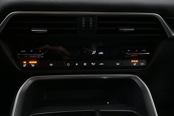 Mazda CX-60 17 of 27