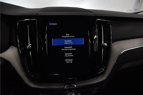 Volvo XC60 23 of 26