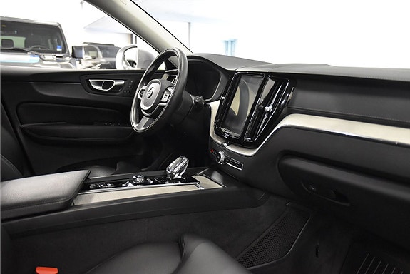 Volvo XC60 7 of 26