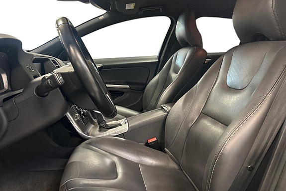 Volvo V60 Cross Country 13 of 24