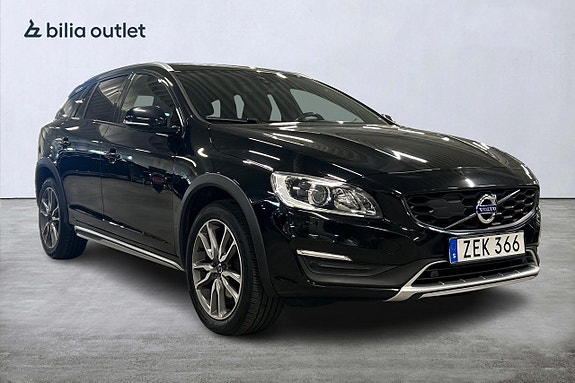 Volvo V60 Cross Country 4 of 24