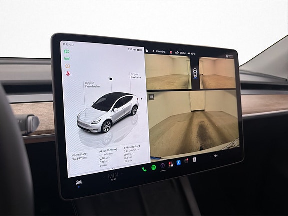 Tesla Model Y 20 of 30