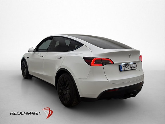 Tesla Model Y 6 of 30