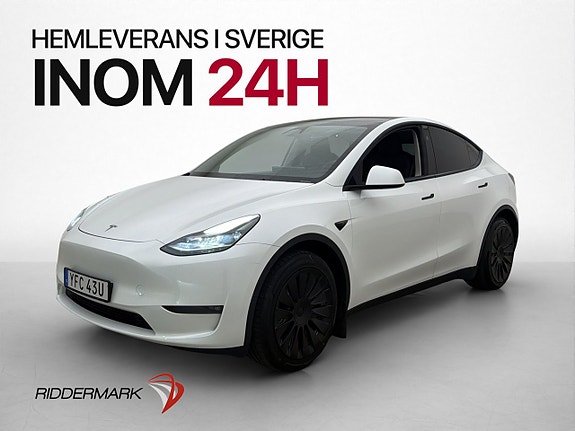Tesla Model Y 4 of 30