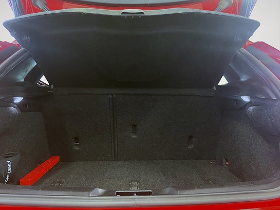 Volvo V40 14 of 15