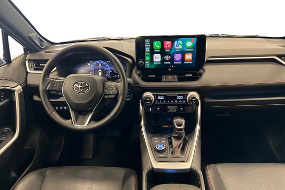 Toyota RAV4 10 of 21
