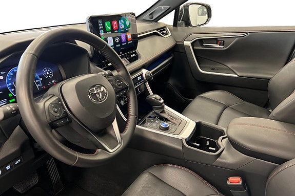 Toyota RAV4 14 of 21