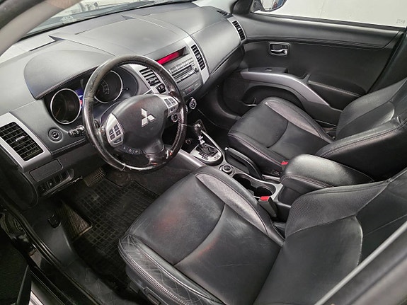 Mitsubishi Outlander AWD Automat *2011 Skinn* Atraktor 5 of 12
