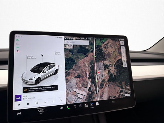 Tesla Model 3 19 of 30