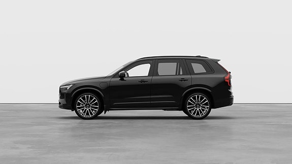 Volvo XC90 19 of 30