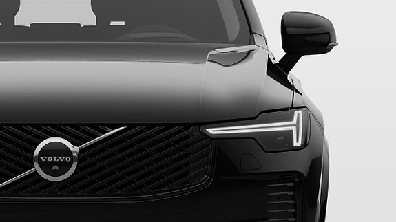 Volvo XC90 4 of 30