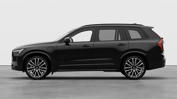 Volvo XC90 26 of 30