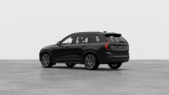 Volvo XC90 23 of 30