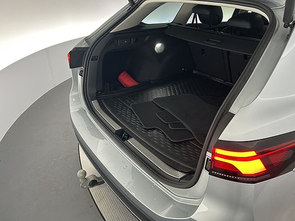 Volkswagen Passat 13 of 20