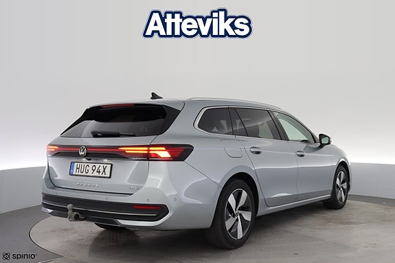 Volkswagen Passat 3 of 20