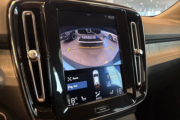 Volvo XC40 25 of 28