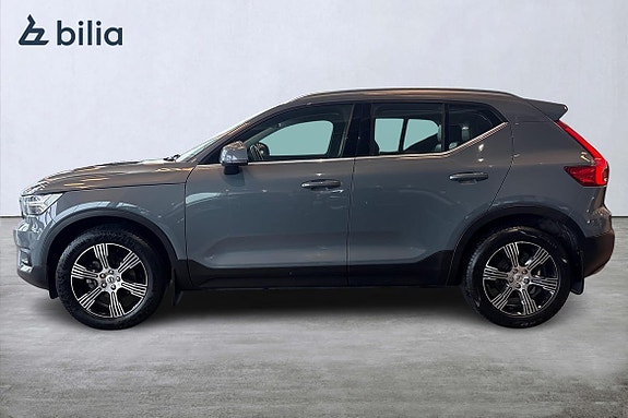 Volvo XC40 3 of 28