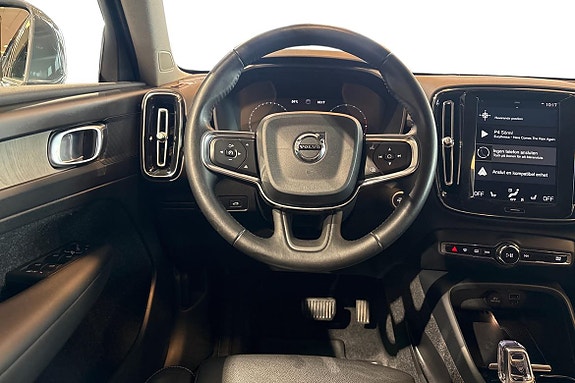 Volvo XC40 11 of 28