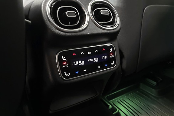 Mercedes-Benz GLC400 e 25 of 27