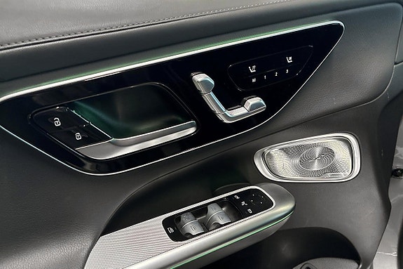 Mercedes-Benz GLC400 e 15 of 27